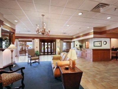 Отель Ramada Нью Браунфелс Экстерьер фото