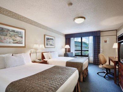 Отель Ramada Нью Браунфелс Номер фото