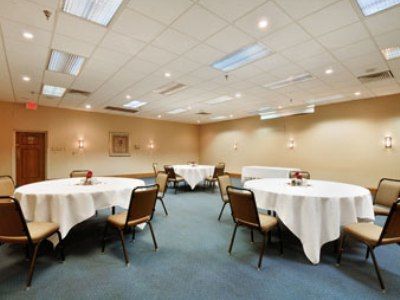 Отель Ramada Нью Браунфелс Экстерьер фото